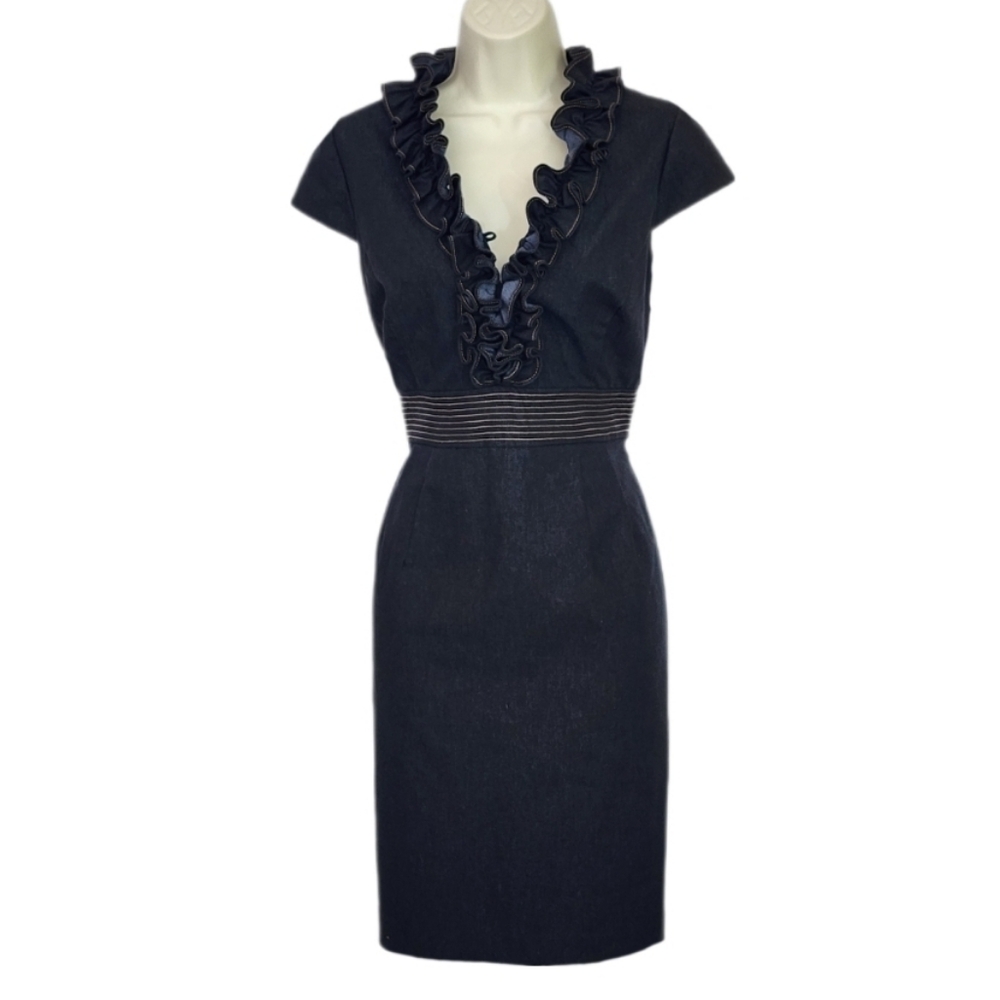 Sandra Darren Dress Ruffled V-Neck Short Sleeve Denim Sheath Blue Size 6